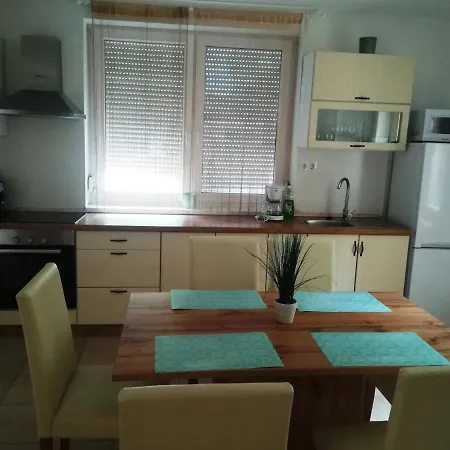 Balatinus Apartmanhaz Siofok Exterior photo