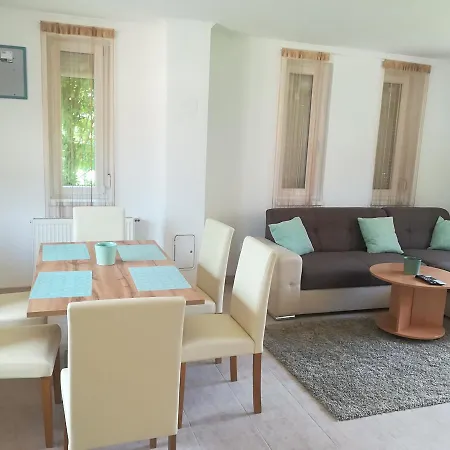 Balatinus Apartmanhaz Siofok Exterior photo