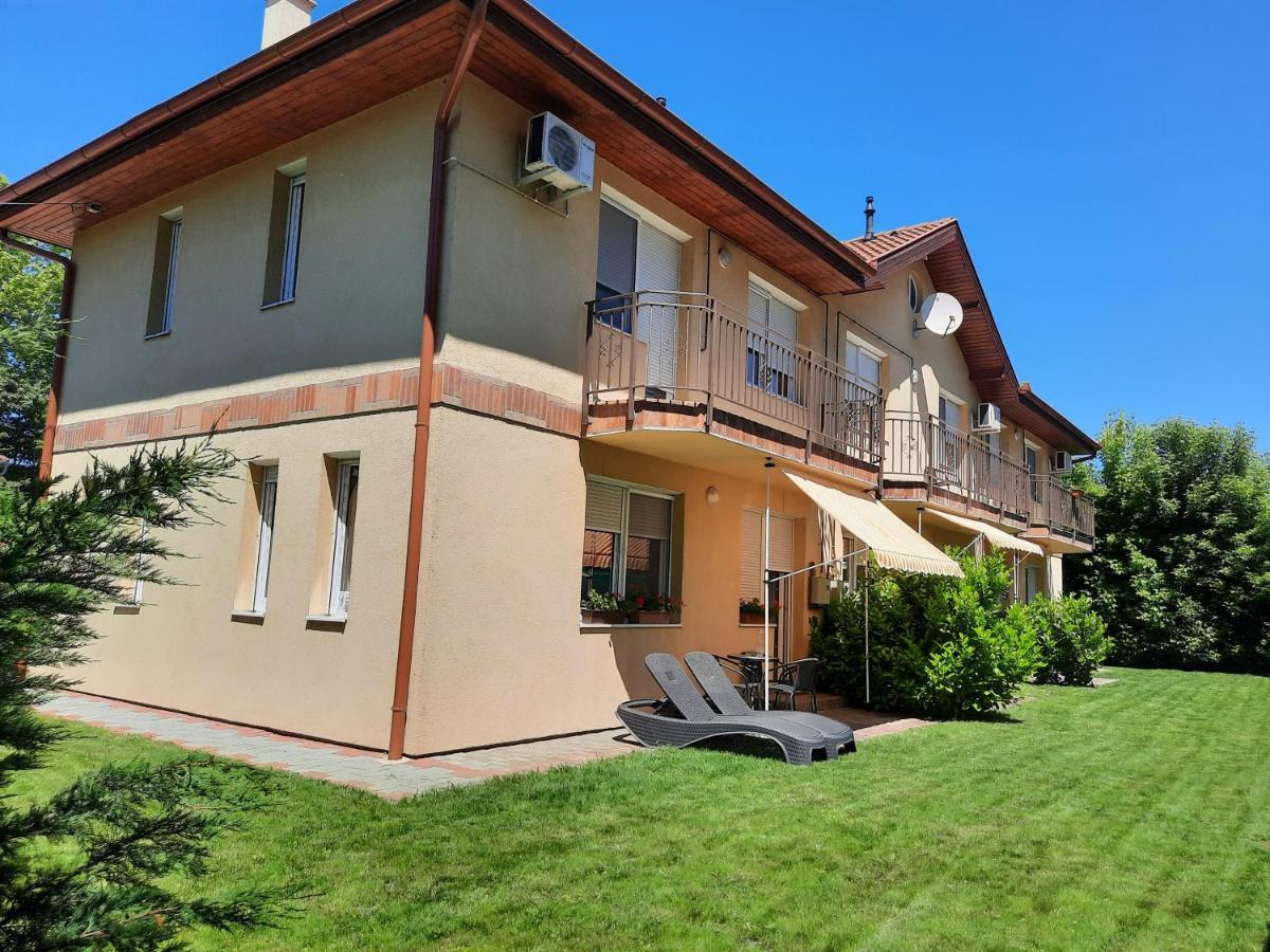 Balatinus Apartmanhaz * Siofok