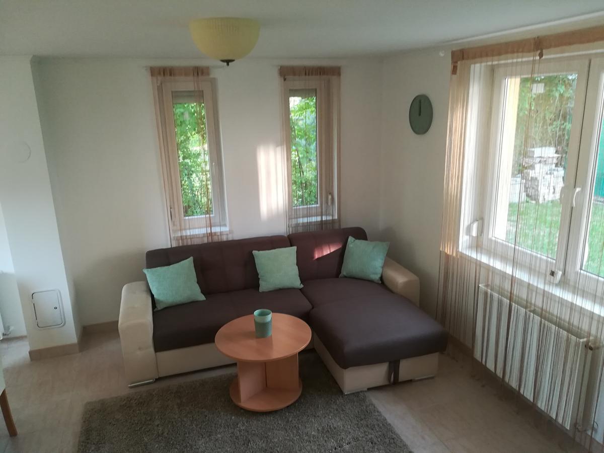 Balatinus Apartmanhaz *