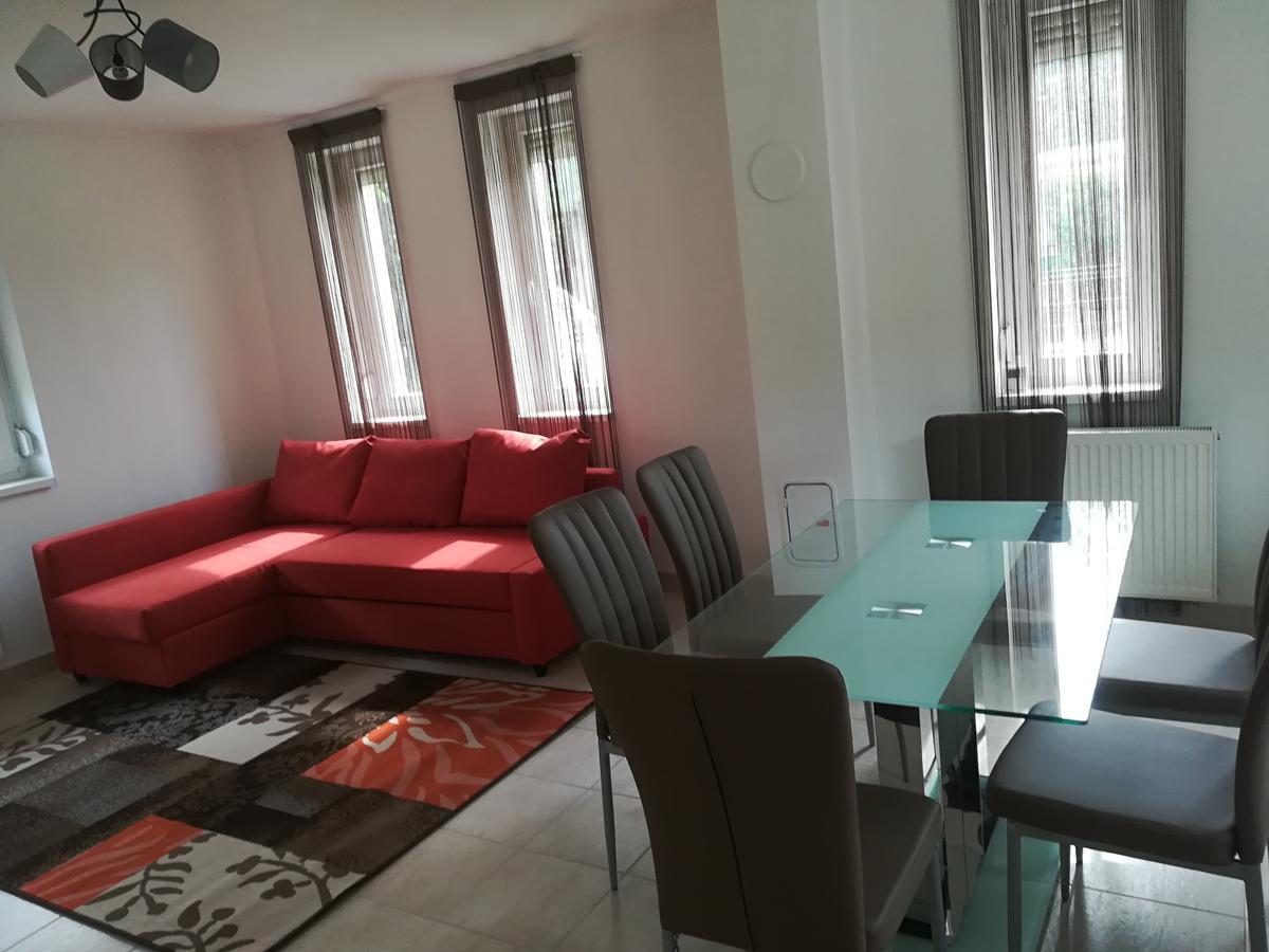 Apartment Balatinus Apartmanhaz *